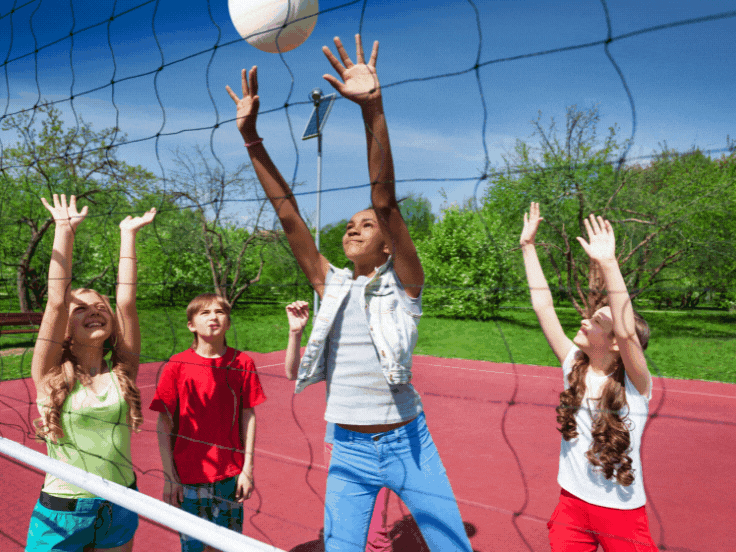 Inscrivez votre enfant à un stage de volley !